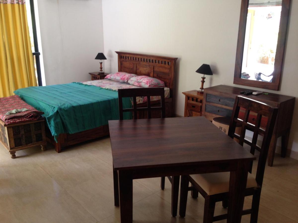 Studio And One Bedroom Apartment In Riviera Sapphire, Siolim Ngoại thất bức ảnh