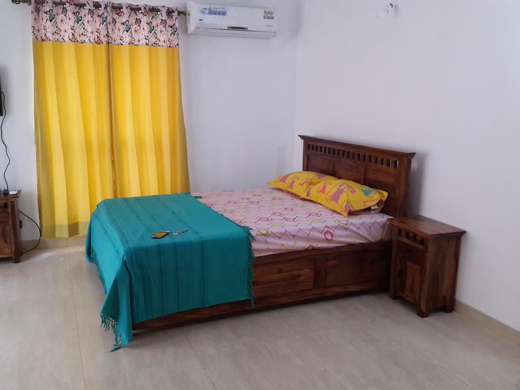 Studio And One Bedroom Apartment In Riviera Sapphire, Siolim Ngoại thất bức ảnh